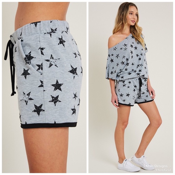 ⭐️LAST 1! Star Print Super Soft Pocket Shorts! - Picture 4 of 5